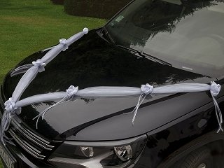 Ozdobná organza, doplněk na auto