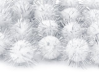 Pompom, bílý chlupatý