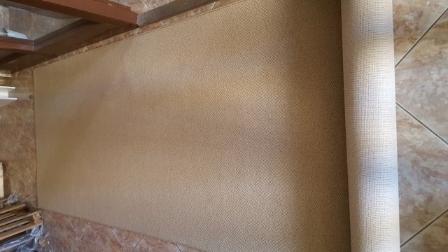 Svatební koberec přírodní barvy 1.5/5m