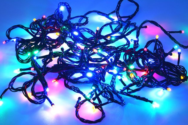 Venkovní vánoční LED osvětlení - barevné 100 LED, délka 10m