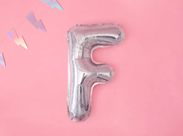 Foliový balónek písmeno F - holografický, 35cm (zn. PartyDeco)