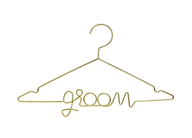 Svatební kovové ramínko Groom pro ženicha, zlaté (zn. PartyDeco)