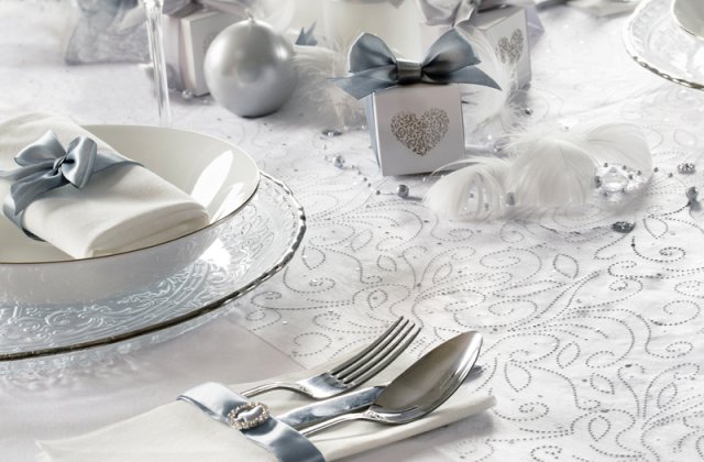 Luxusní dekorační organza s perlami, bílá, šířka 48cm / délka 9m (zn. PartyDeco)