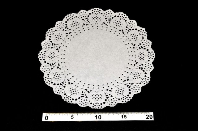 Dortová krajka papírová, průměr 24cm - set 8ks (zn. WIKY)