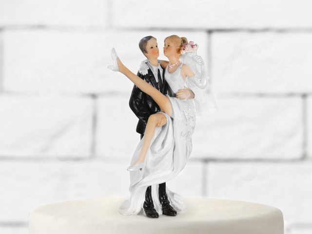 Figurky na dort, novomanželé, v náručí