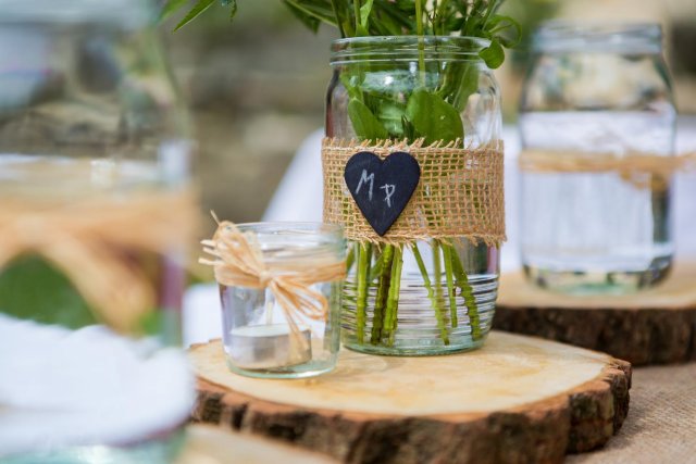 Dřevěná podložka, 10-12cm průměr, set 2ks (zn. PartyDeco)