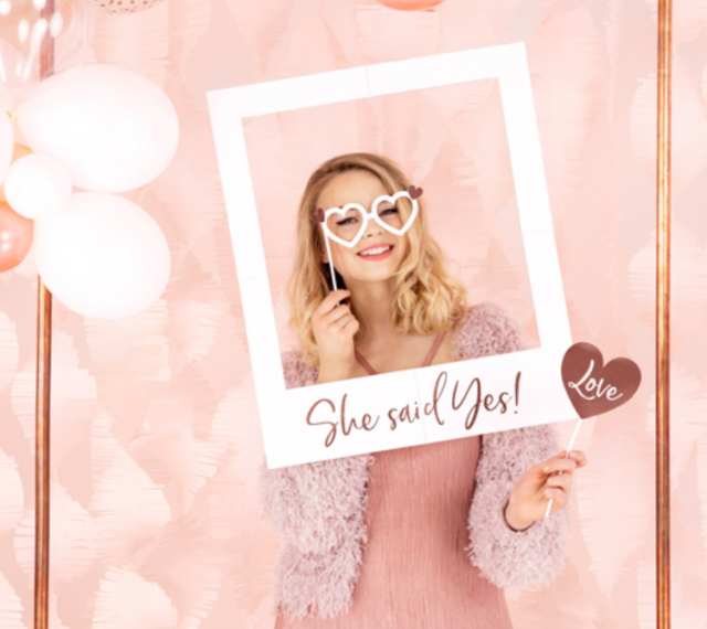 Fotorámeček Selfie "She said yes!" - řekla ano, růžové zlato, 50x59,5 cm