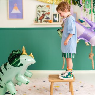 Střapcová girlanda, zlatá barva, rozměr 135x20cm (zn. PartyDeco)