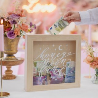 LED svítící neonový nápis LOVE - Láska, bílá, rozměr 61x27.4cm (zn. PartyDeco)