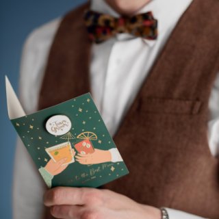 Rozlučkové blahopřání se smalt odznakem Ženich + hnědá obálka se zlatým lemem, rozměr 10.5x15cm (zn. PartyDeco)