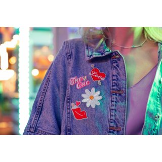 Nažehlovačka na záplaty LÁSKA, mix, 4 až 6cm - set 4ks (zn. PartyDeco)