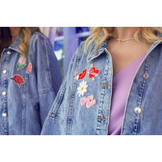 Nažehlovačka na záplaty LÁSKA, mix, 4 až 6cm - set 4ks (zn. PartyDeco)