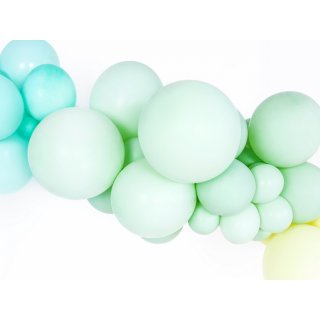 Latexový balónek, pastelový, pistáciový / pistachio, velikost 30cm (zn. StrongBalloons)