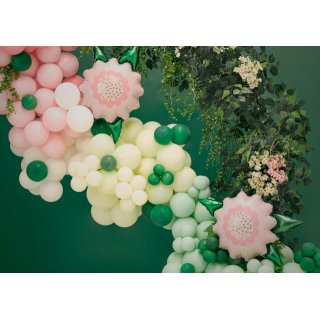 Latexový balónek, pastelový, čistě bílá barva, velikost 23cm (zn. StrongBalloons)