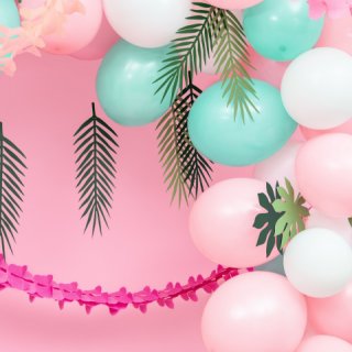 Latexový balónek, pastelový, čistě bílá barva, velikost 23cm (zn. StrongBalloons)