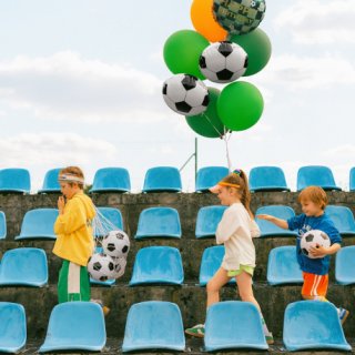 Latexový balónek, pastelový, oranžová barva, velikost 43cm (zn. StrongBalloons)
