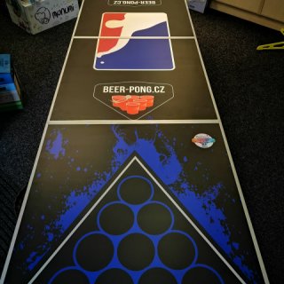 Beer pong, originální stůl